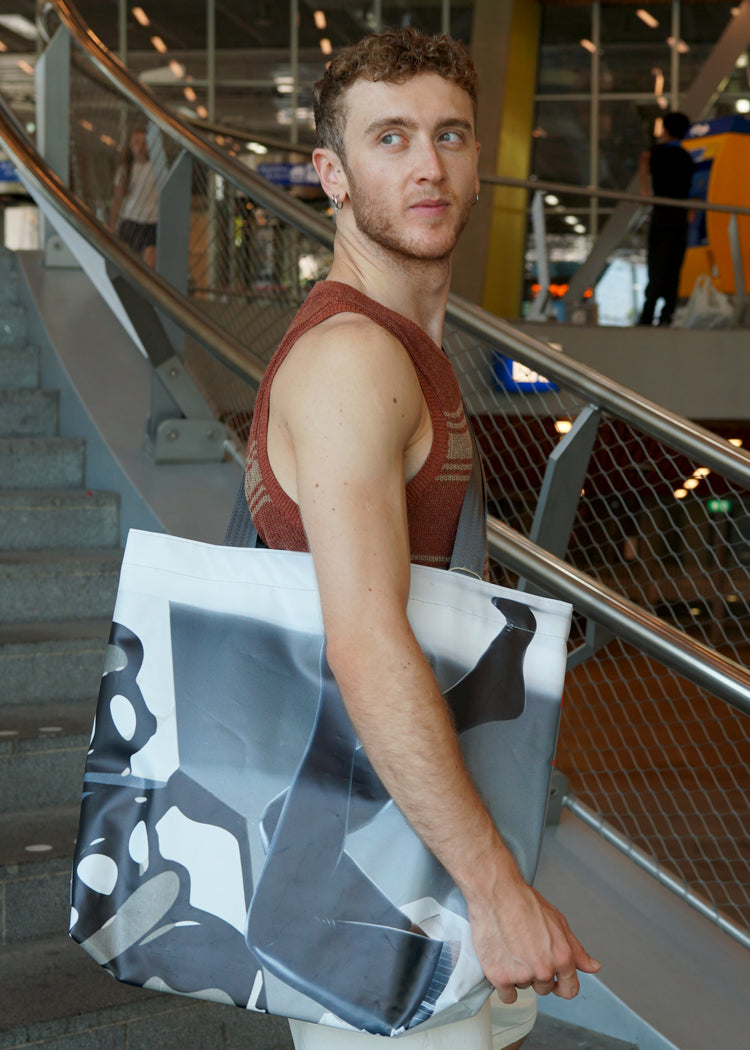 FRAENCK x Introdans: Shopper Guus